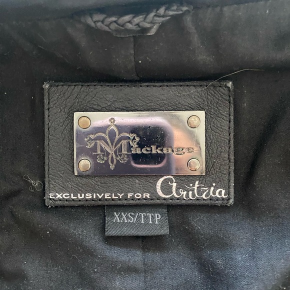 Mackage x Aritzia Leather Vest - Picture 3 of 3